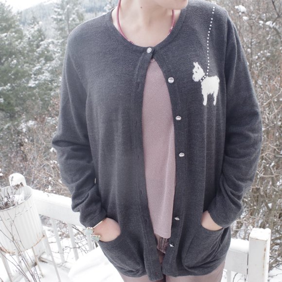 Cute Sweater Gray By  Tanjay With A Scottish Terrier - Picture 2 of 6